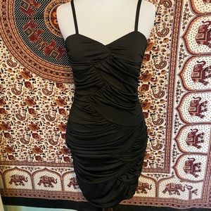 NWTs 2k08 H&M formal black dress 🐈‍⬛🕷️♣️➿
Size S/XS fit and material stretches